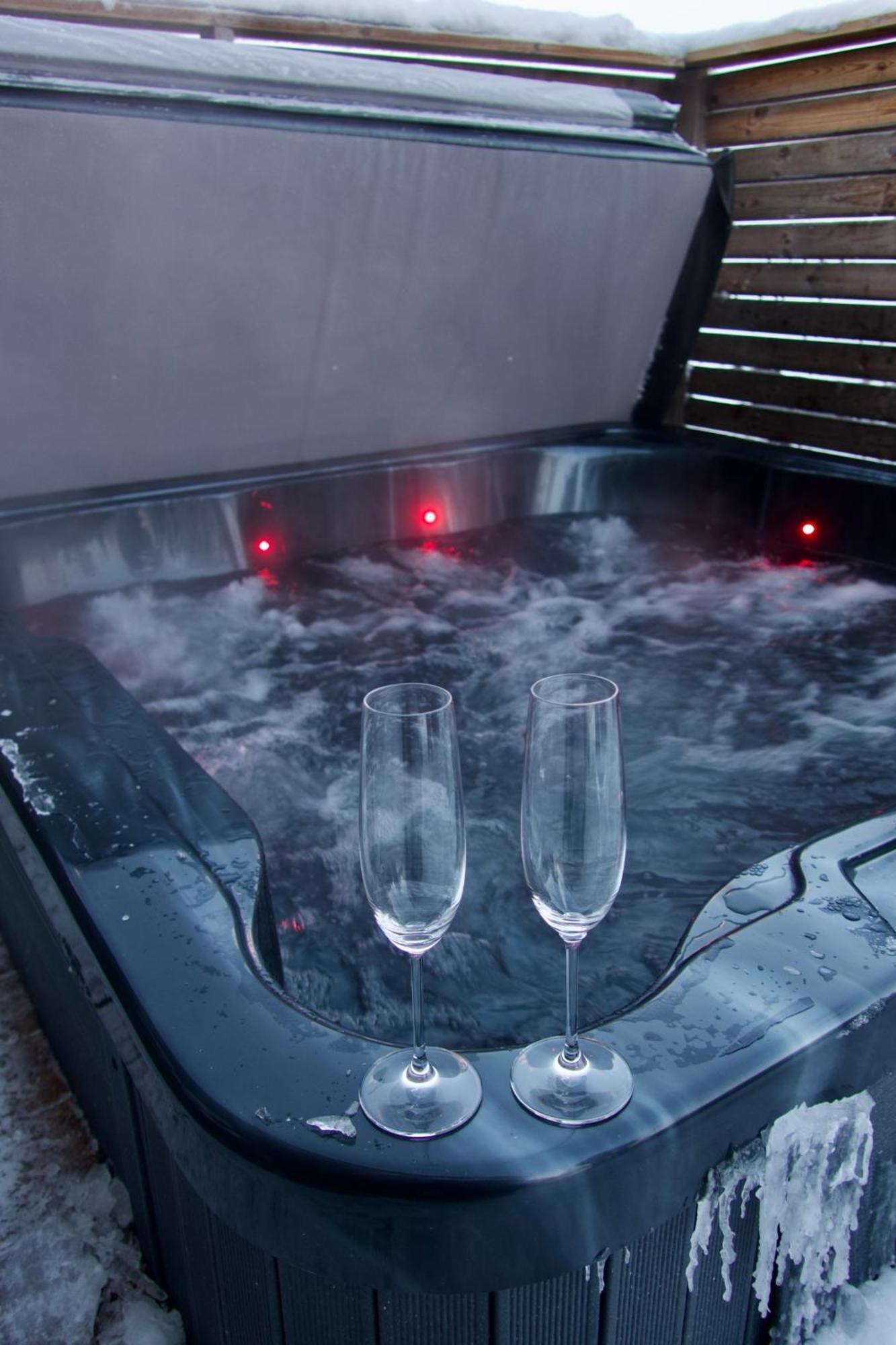 Polaris Igloo Villa